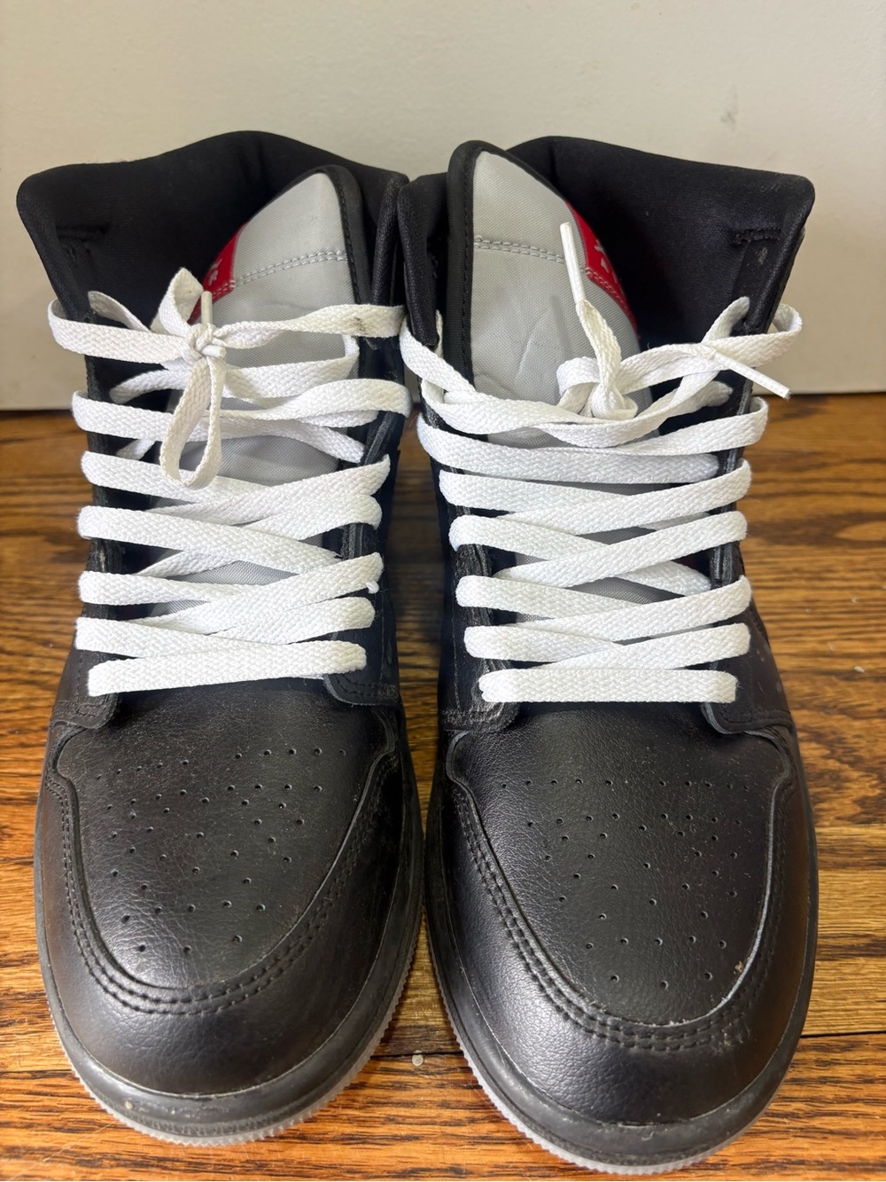 Nike Air Jordan 1 Mid SE Black Metallic Reimagined HV5177 010 Men's size 8.5 - Picture 3 of 8